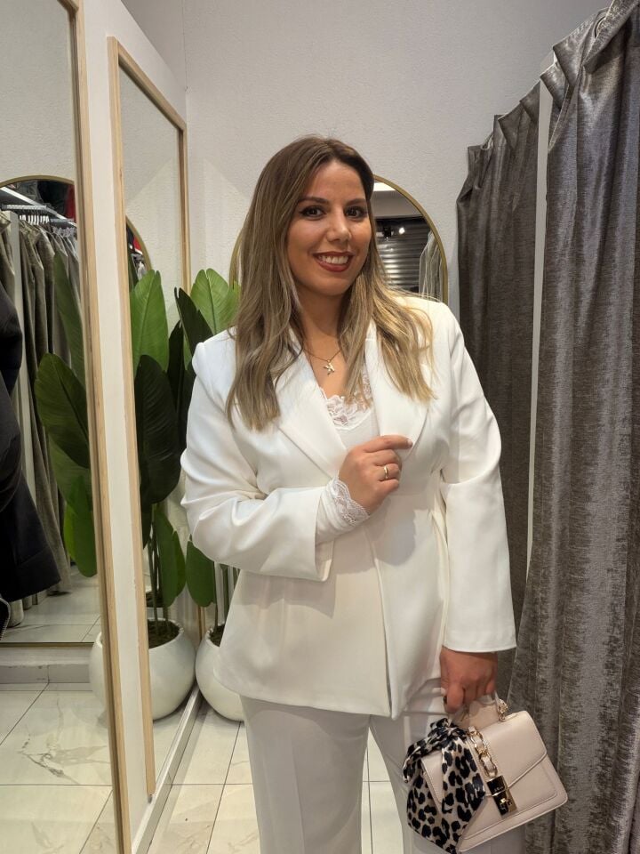 Büzgülü Ceket Takım- Beyaz